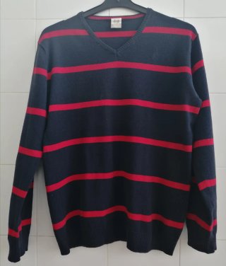 LOTE 26°:1 Chaqueta  QuikSilver, 1 jersey.Talla 14