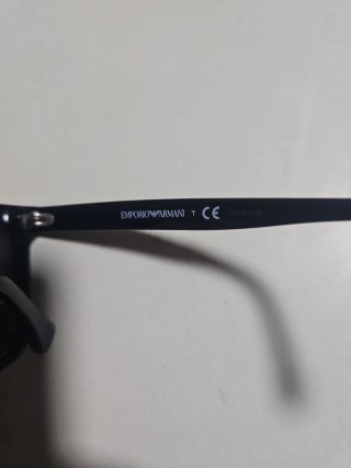 Gafas de sol Armani negras y grises