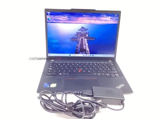 pc portatil lenovo 21eys8dy0l
