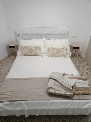 Cama Ikea 135x190 Madera y somier de laminas