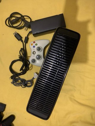 Xbox 360 Slim 250GB Negra