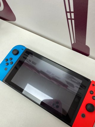 Consola Nintendo Switch HAC-001 (-01)