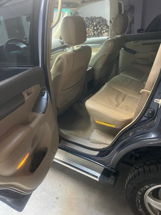 Toyota Land Cruiser 2004