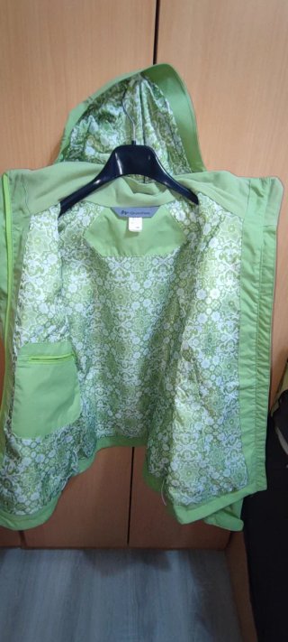 Cortavientos Quechua verde