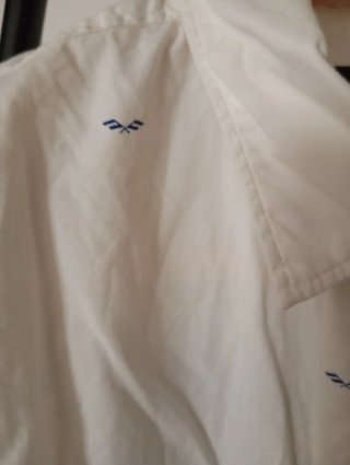 Camisa blanca estampada