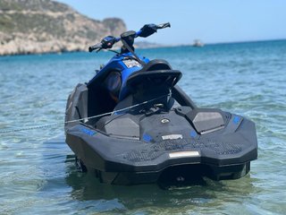 Moto de agua Sea-Doo Spark 3plazas 2023, 58 horas