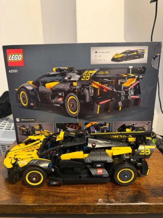 LEGO Technic 42151 Bugatti Bolide Giallo