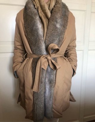 Abrigo Tommy Hilfiger Beige con Pelo