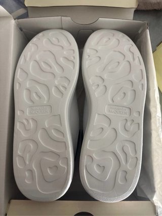 Alexander McQueen Zapatillas Blancas y Negras