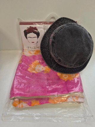 Toalla pareo playa y gorro Frida Kalho