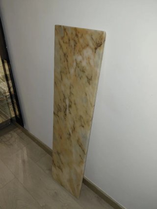 Pieza de mármol 114 x 28 cm