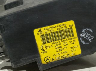 Faro der mercedes-benz 128195 a1698200161 clase a