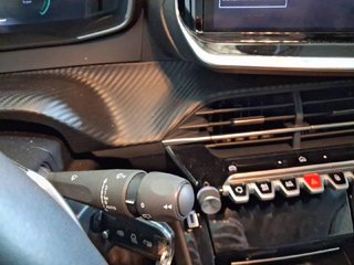 Peugeot 208 Allure HYBRID 100 eDCS6