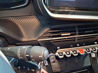 Peugeot 208 Allure HYBRID 110 eDCS6