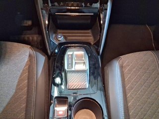 Peugeot 208 Allure HYBRID 100 eDCS6