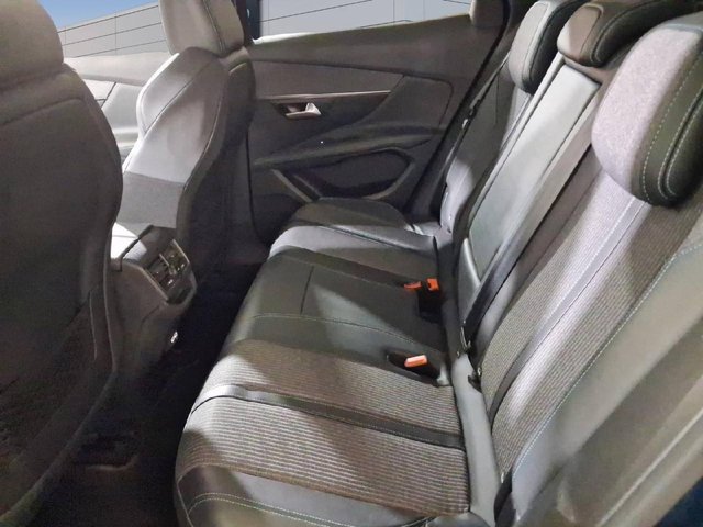 Peugeot 3008 Hybrid 225 e-EAT8 Allure Pack