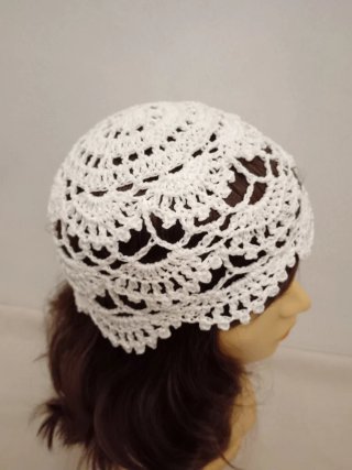 Cappellino uncinetto stile boho
