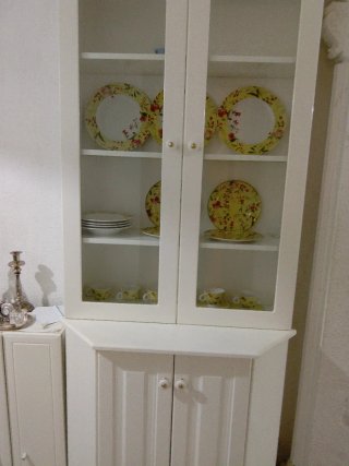 Vitrina de esquina blanca