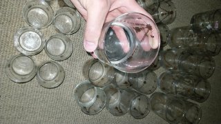 Juego de 24 vasos de cristal tallados pintados oro