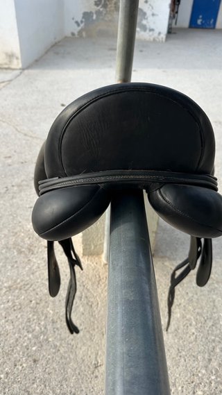 Silla doma Zaldi Londres Negra Montura