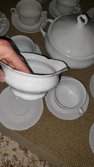 Juego de consome o desayuno con salsera y sopera
