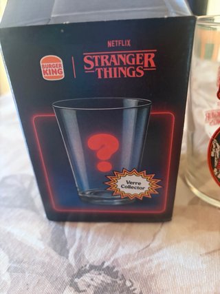 Bicchiere da collezione Stranger Things Burger Kin