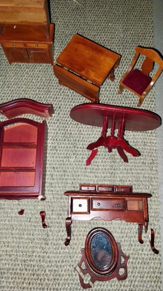 Muebles de casa de muñecas madera para restaurar