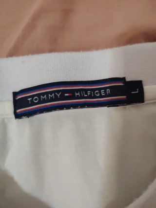 Polo Tommy Hilfiger Talla L Blanco
