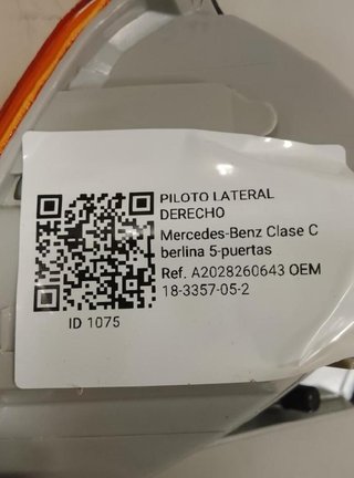 Mercedes-benz 18-3357-05-2 piloto clase c 1075
