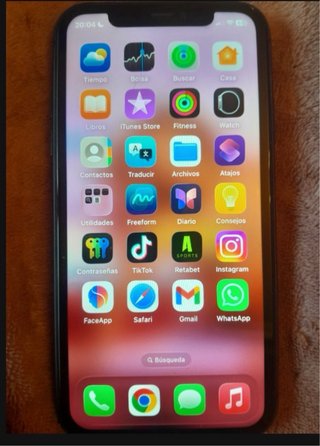 iPhone 11 128GB Negro 82% Salud