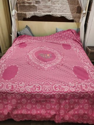 Copriletto estivo vintage rosa
