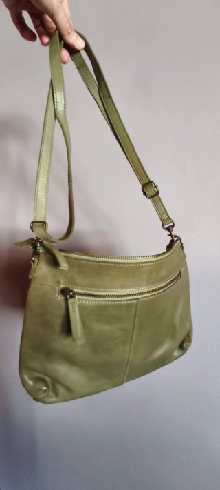 Bolso Pikolinos verde trenzado