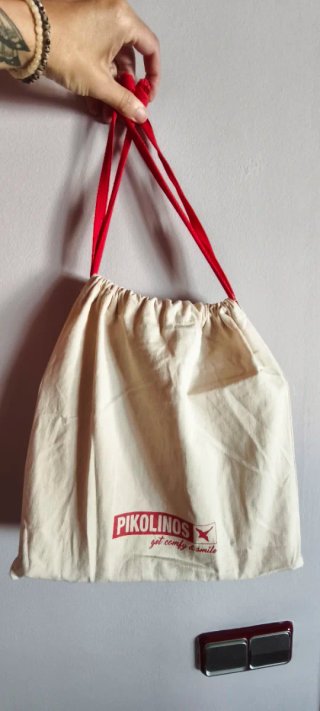 Bolso Pikolinos verde trenzado