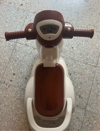 Vespa correpasillos EZ PLAY