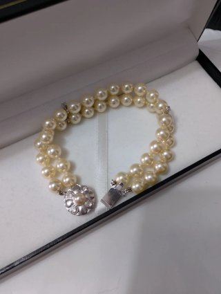 Bracciale perle vintage con chiusura gioiello