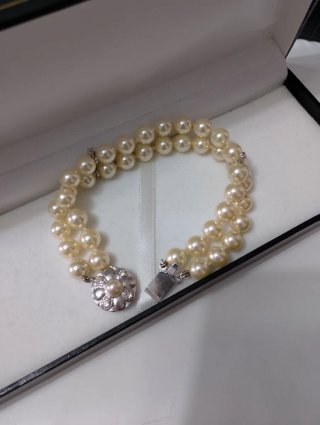 Bracciale perle vintage con chiusura gioiello
