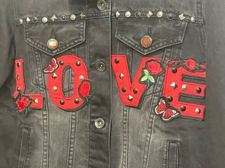 Chaqueta Desigual Negra con Tachuelas y Bordados