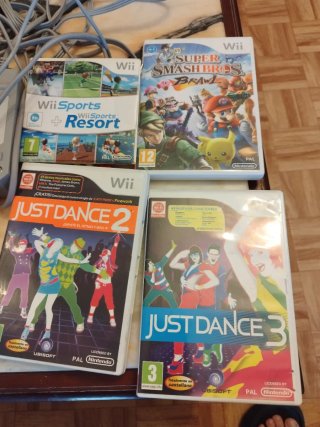 Console Nintendo Wii + 4 Giochi