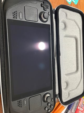 Steam Deck LCD 256 GB con custodia