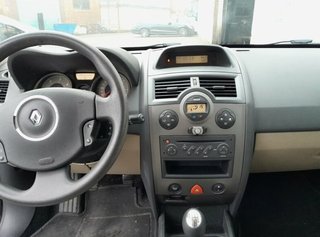 Renault 8200565863 centralita motor megane 1137170
