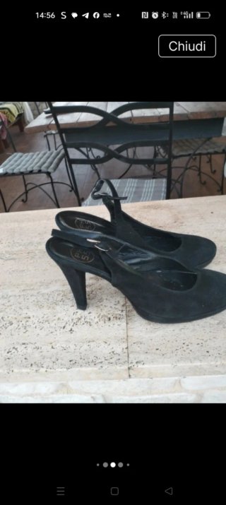 Chanel scamosciati neri