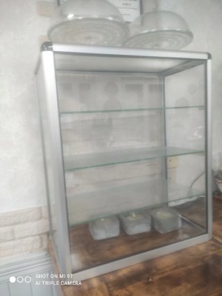 Vitrina expositora cristal y alumio