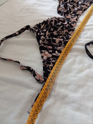Bikini nero e rosa