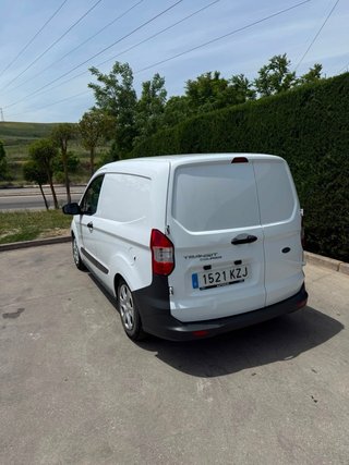 Ford Transit Courier 2019