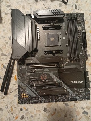 Placa Base MSI MAG B550 TOMAHAWK MAX WIFI