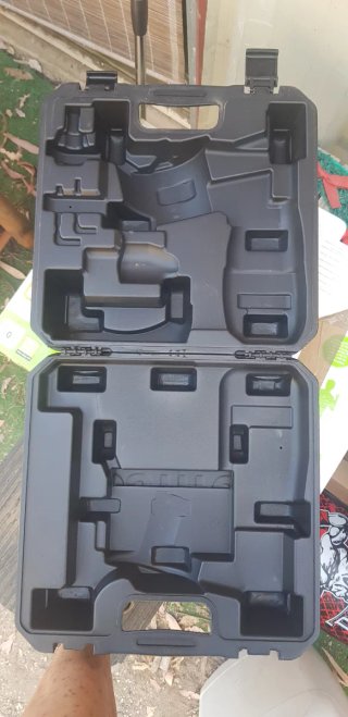 Caja de herramientas BOSTITCH