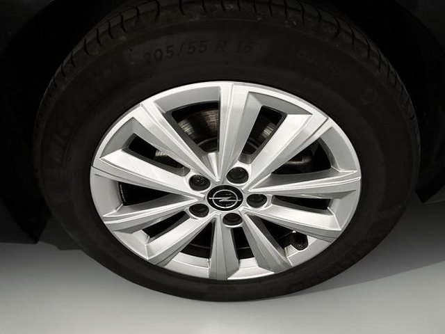 Opel Astra 1.2 XHT 130CV Edition