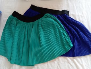 Coppia gonne plissettate blu e verde acqua