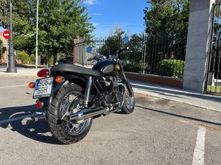 Triumph Bonneville Black 2008 - 13.000 km