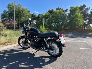 Triumph Bonneville Black 2008 - 13.000 km